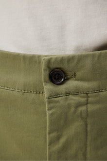 Men | Nathan Cloud Satin Shorts | Oil Green