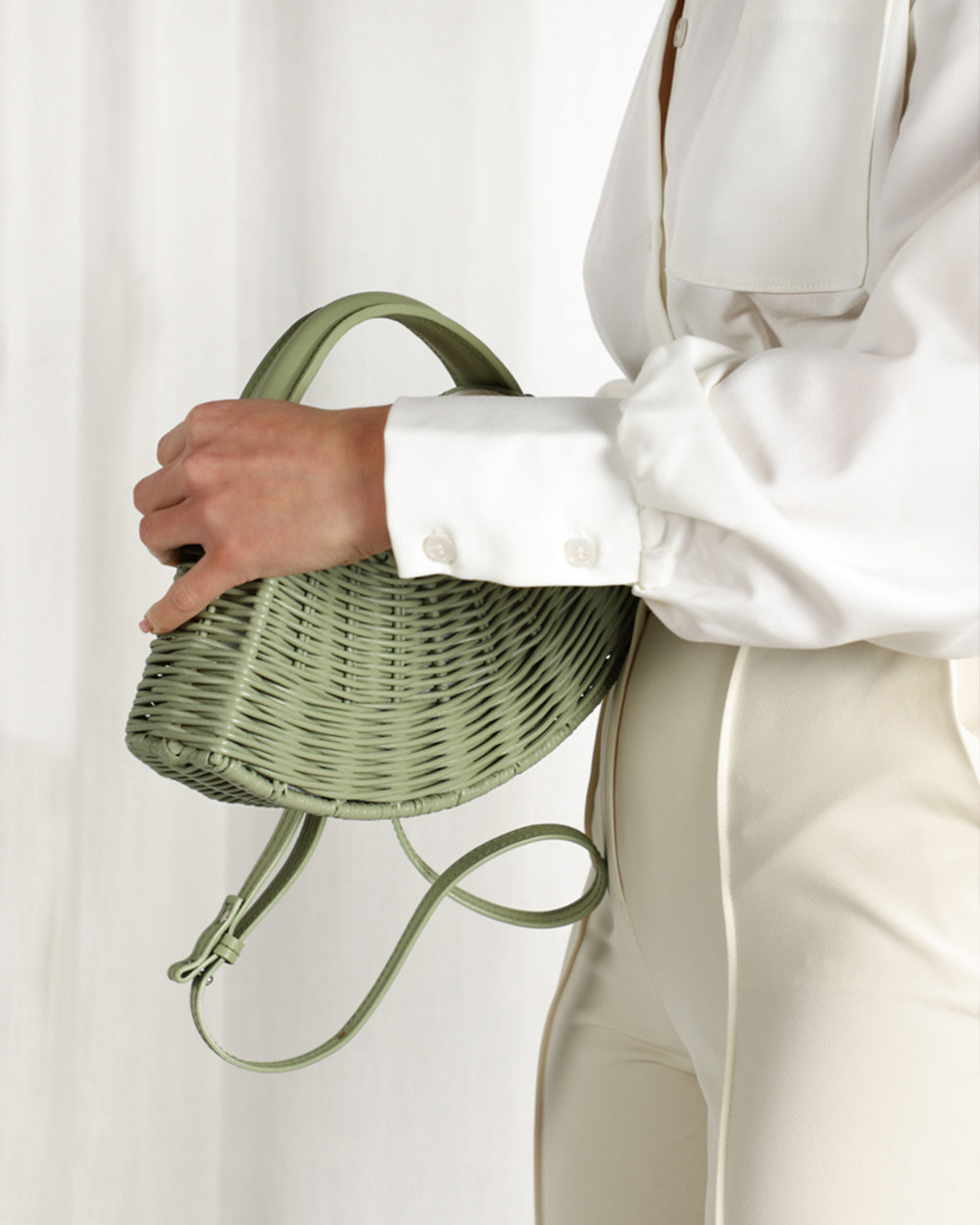 MiniFan-Sage-Outfit-3-Wicker-Wings-Wicker-Bag-Bucket-Bag-Bags-for-Women-Designer-Handbags-Beach-Bag-Summer-Bag-Straw-Bag-Black-Bag-Crossbody-Bag-Mini-Bag-Leather-Handbags-Purse-25