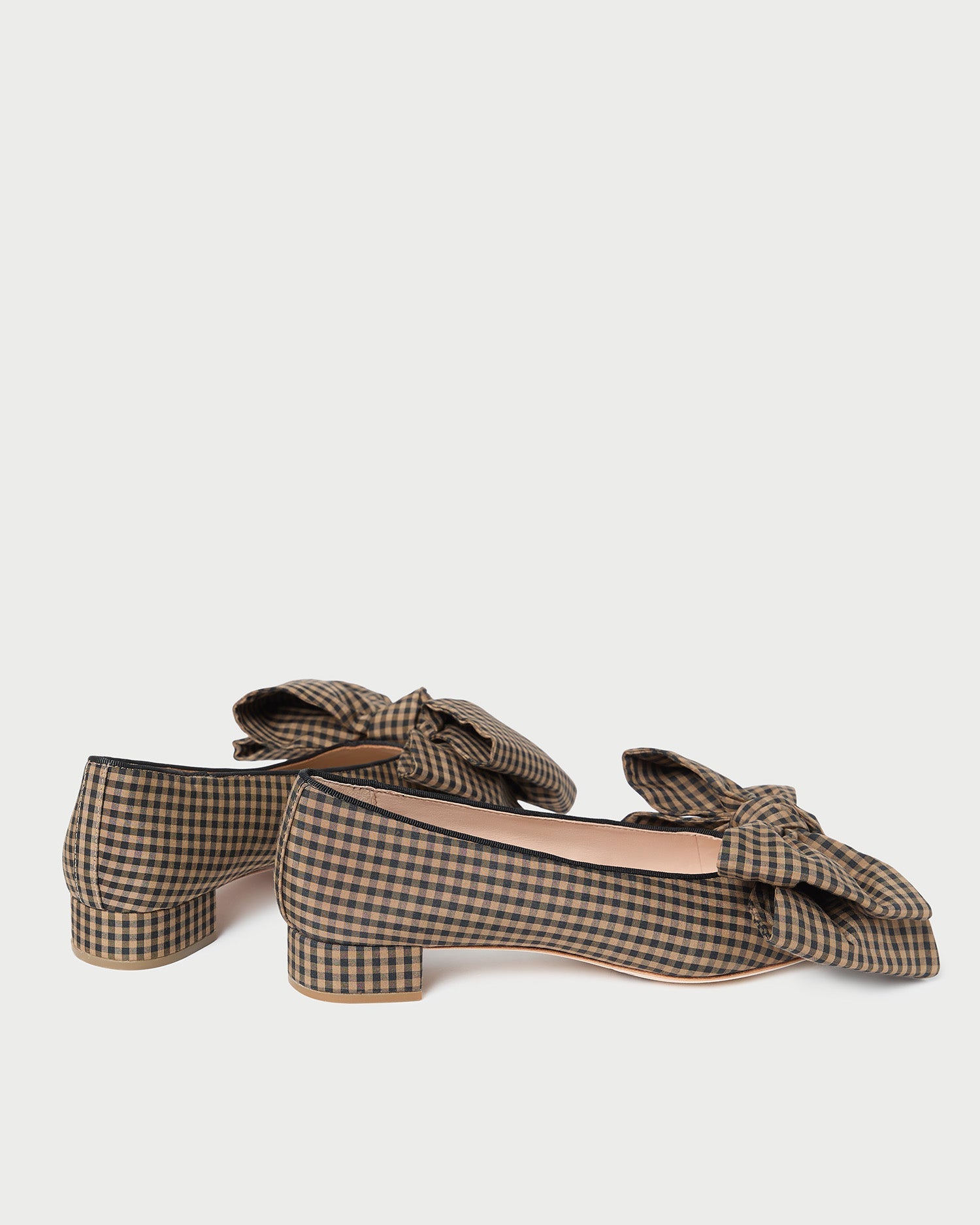 Color: Brown/Black Check