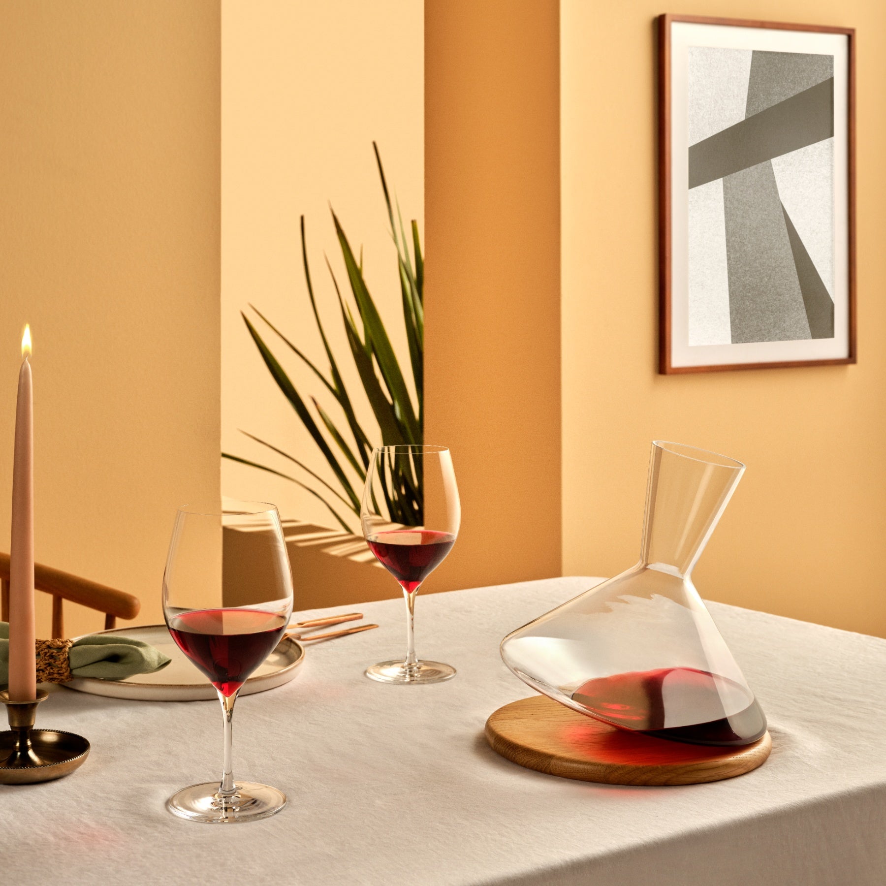 Balance Wine Decanter With Wooden Base | Clear Crystal/Wood