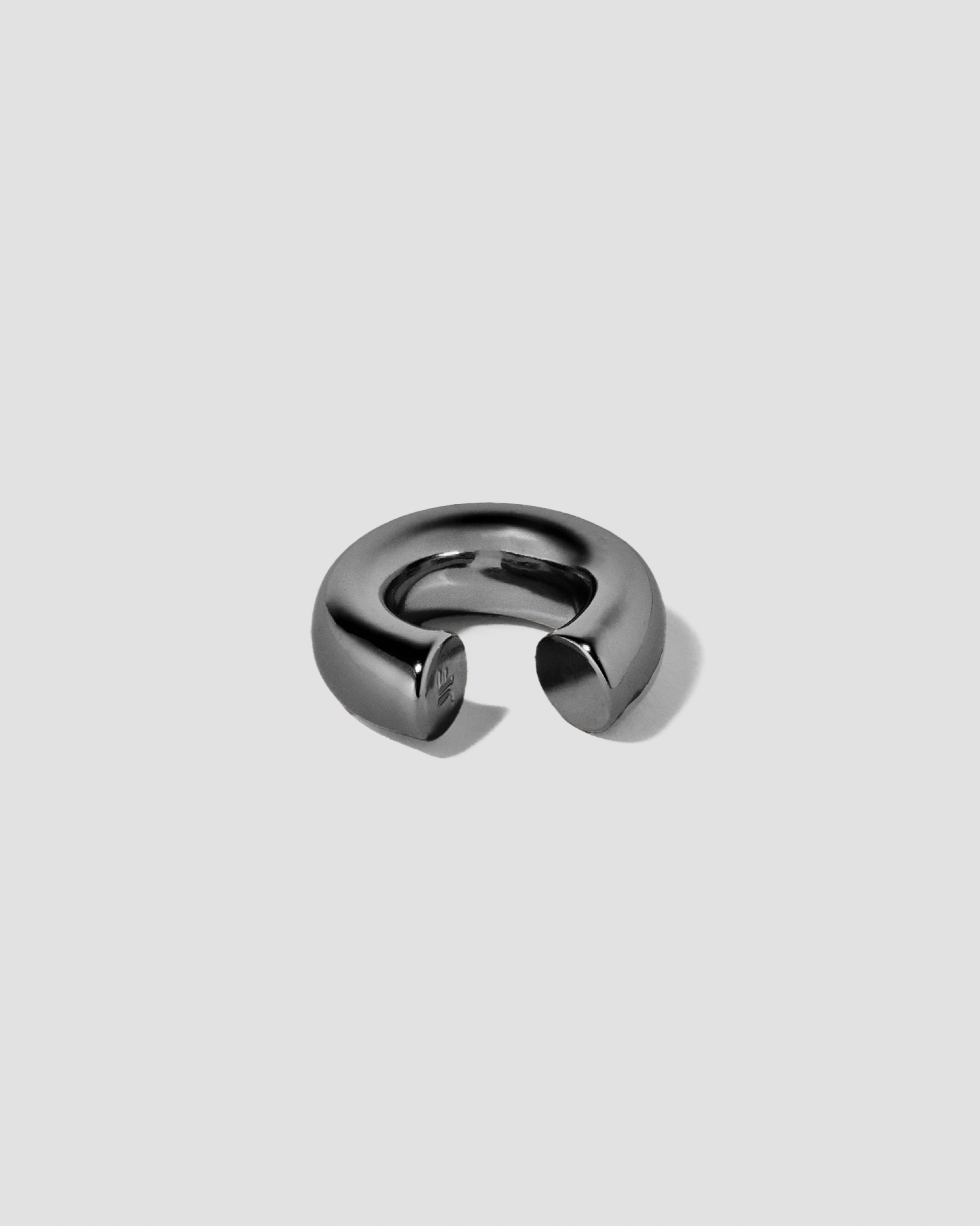 Natasha Ear Cuff earring - front view | 18k gold earrings