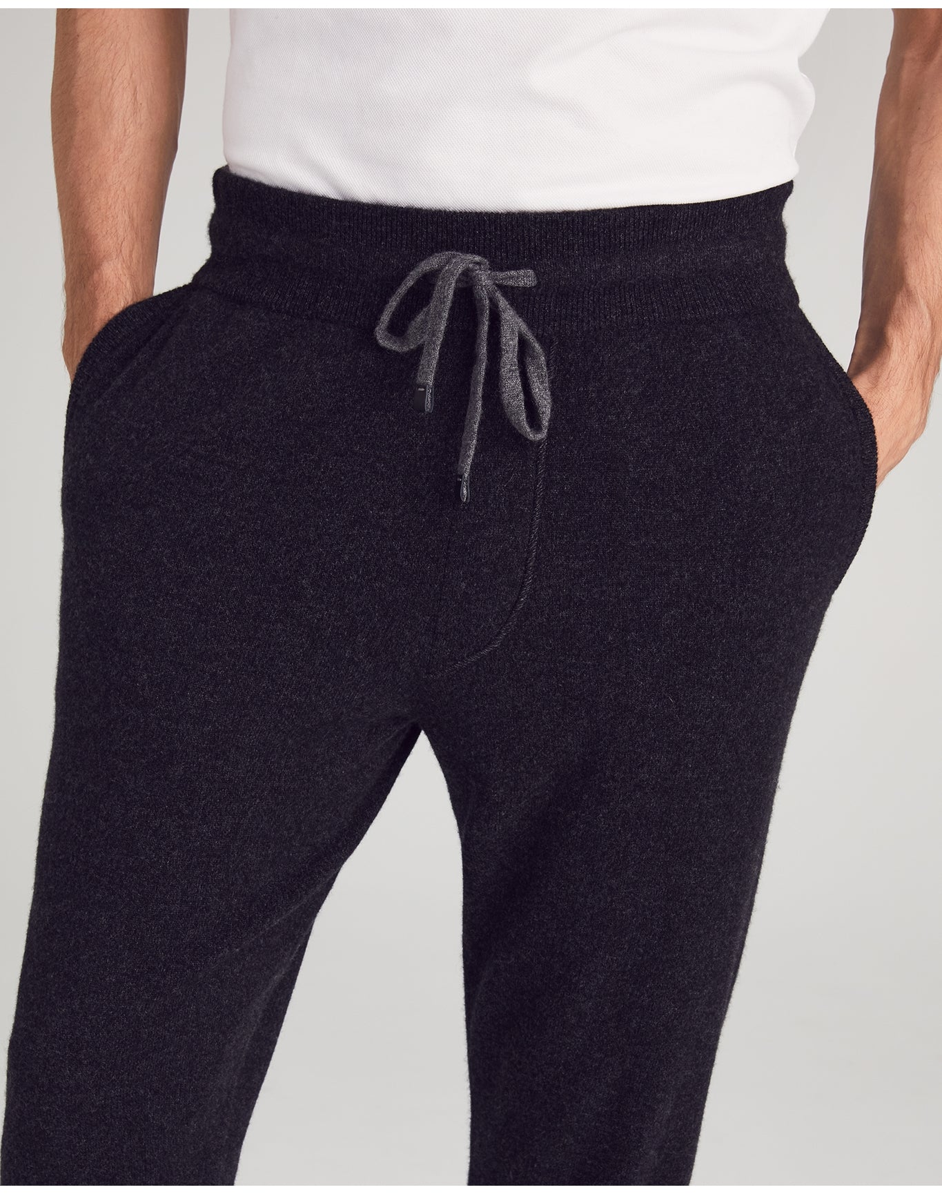 Nomad1942 | Men | Stuyvesant Jogger | Charcoal