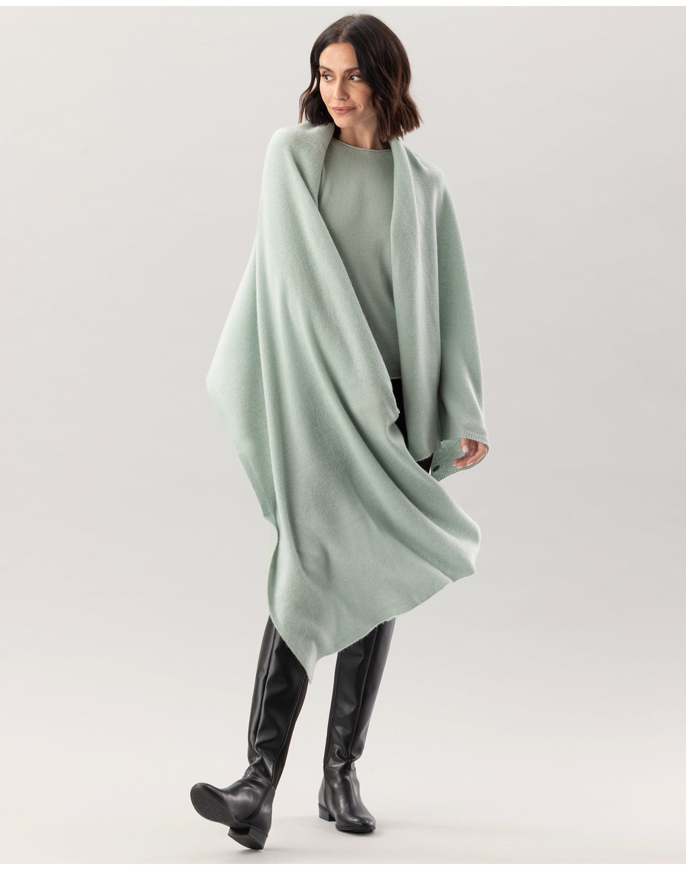 Nomad1942 | Unisex | Kennedy Cashmere Travel Wrap | Sage