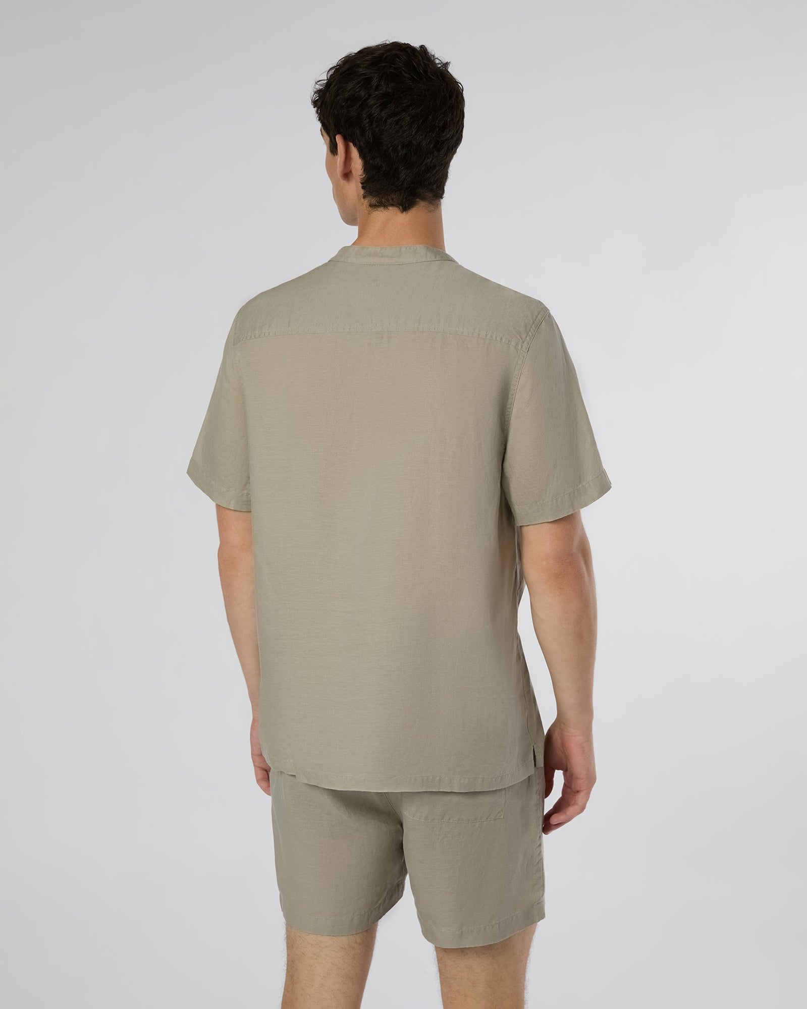 Mens | Linen Home Short Sleeve Henley Shirt | Cashew