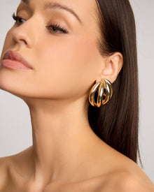 Abstract Line Earring - close-up detail | 14k gold earrings