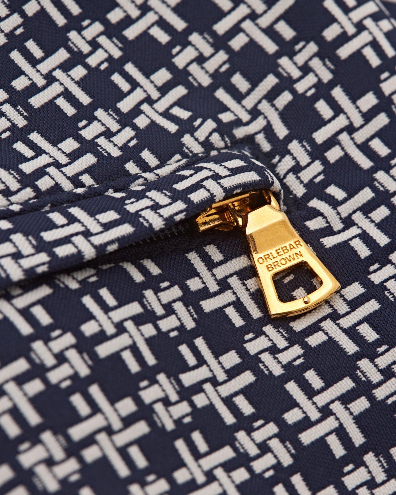 Bulldog 007 Midnight Navy/White Sand Geometric Jacquard Mid-Length Swim Shorts | Midnight Navy/White Sand