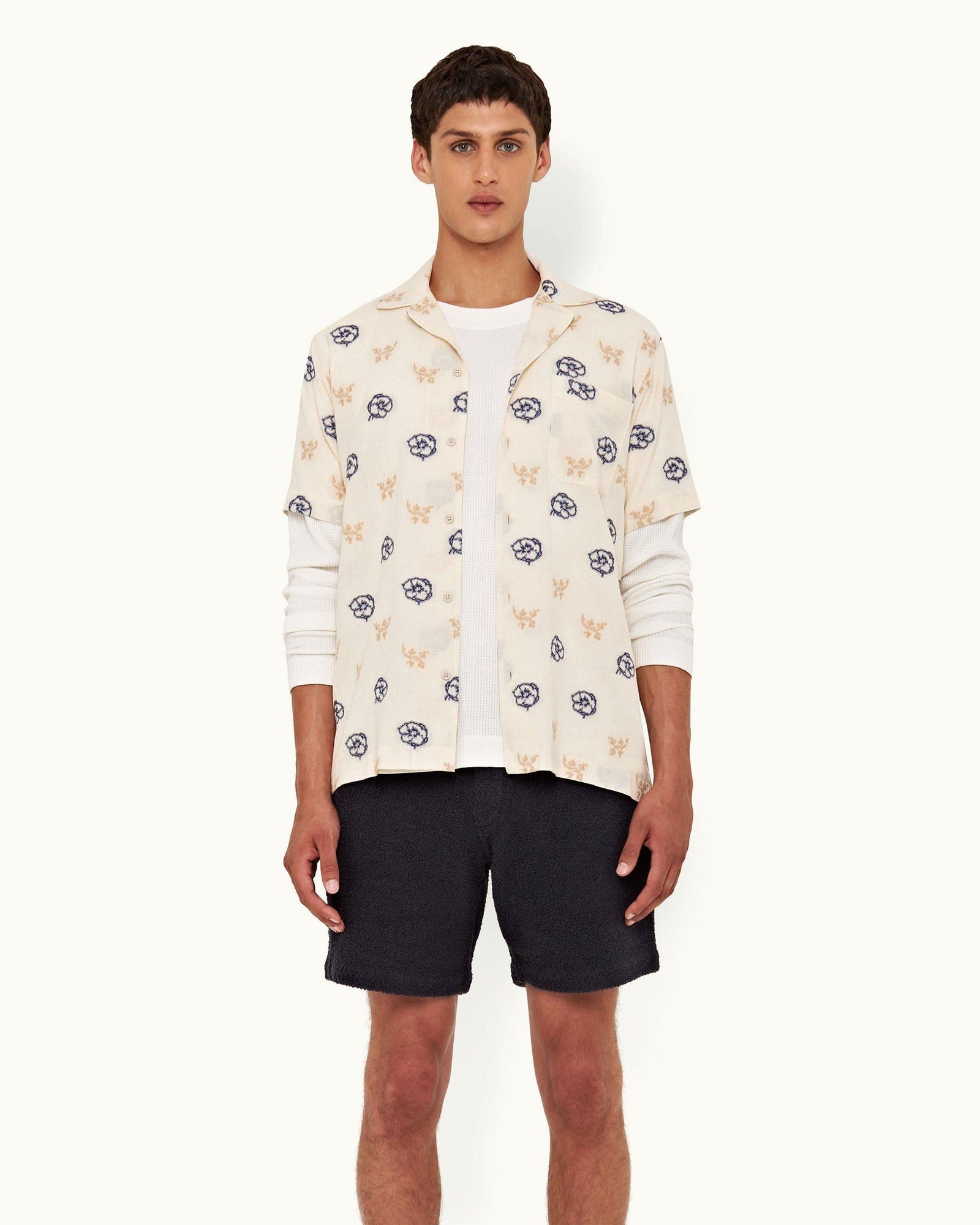 White Sand Fil Coupe Floral Relaxed Fit Capri Collar Shirt | White Sand