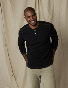 Men | Puremeso Two Button Henley | Black