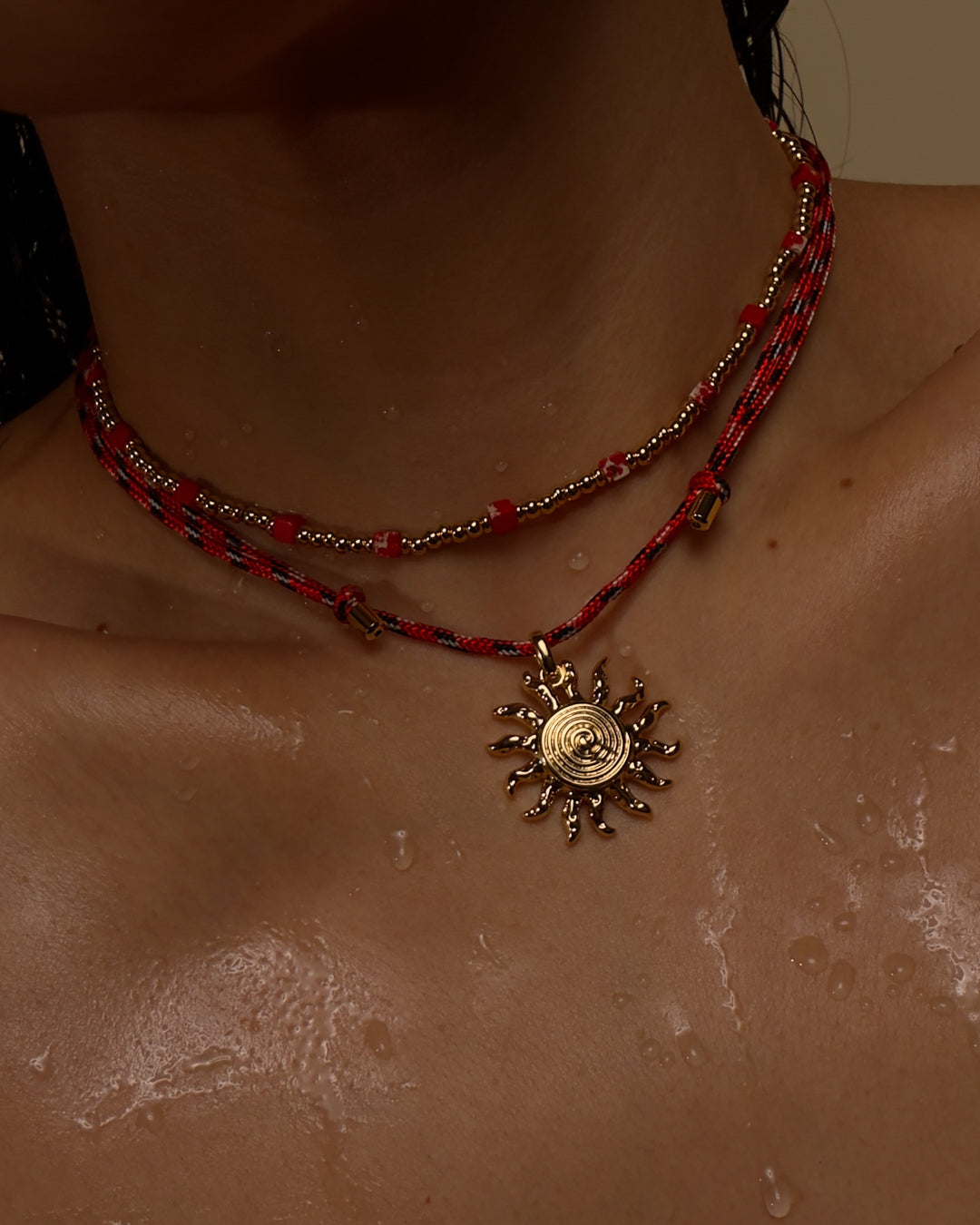 The Costa de Sol Beaded Necklace | Red Stone | Gold