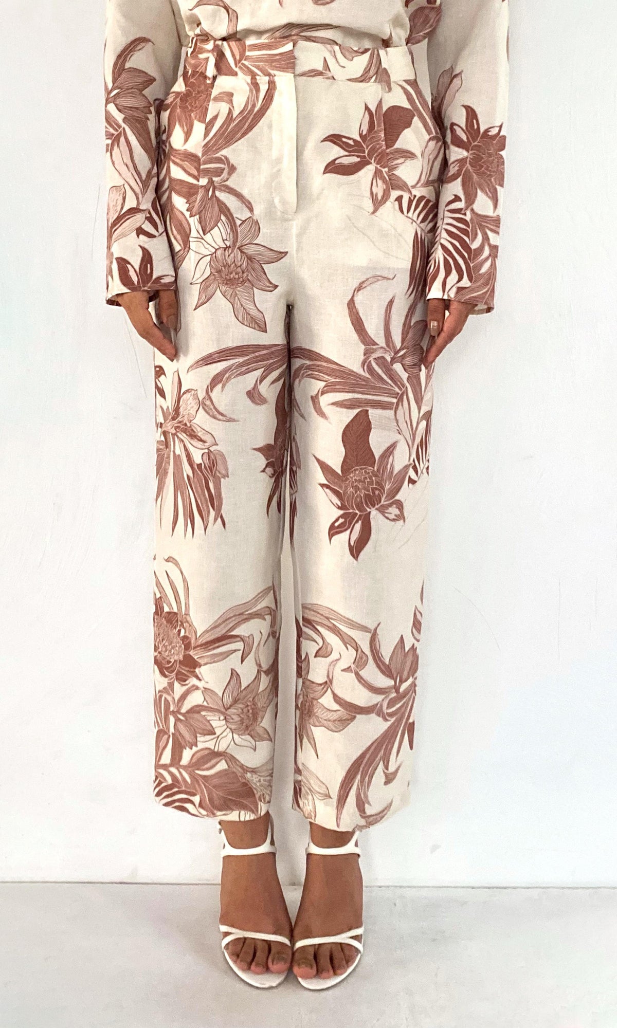 Rococo Sand | Cali Thin Linen Cotton Ankle Length Tapered Pants | Beige Brown