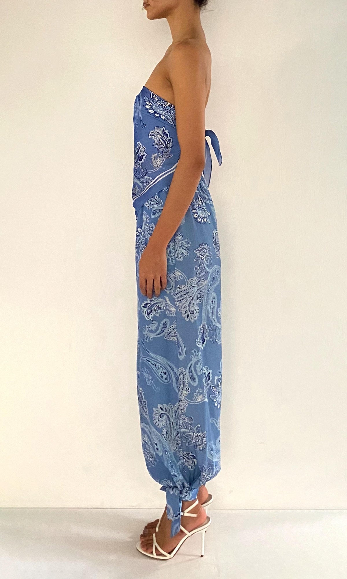 Rococo Sand | Navy Viscose Heavy Crepe Mid Waist Jogger Pants | Light Blue