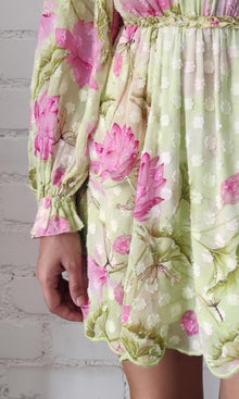 Rococo Sand | Ren Viscose Georgette Circle Jacquard Short Dress | Green Lotus