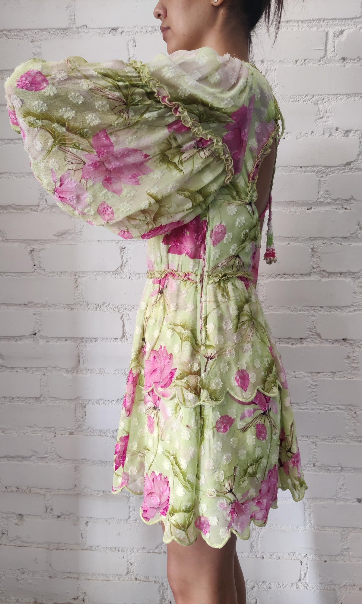 Rococo Sand | Ren Viscose Georgette Circle Jacquard Short Dress | Green Lotus