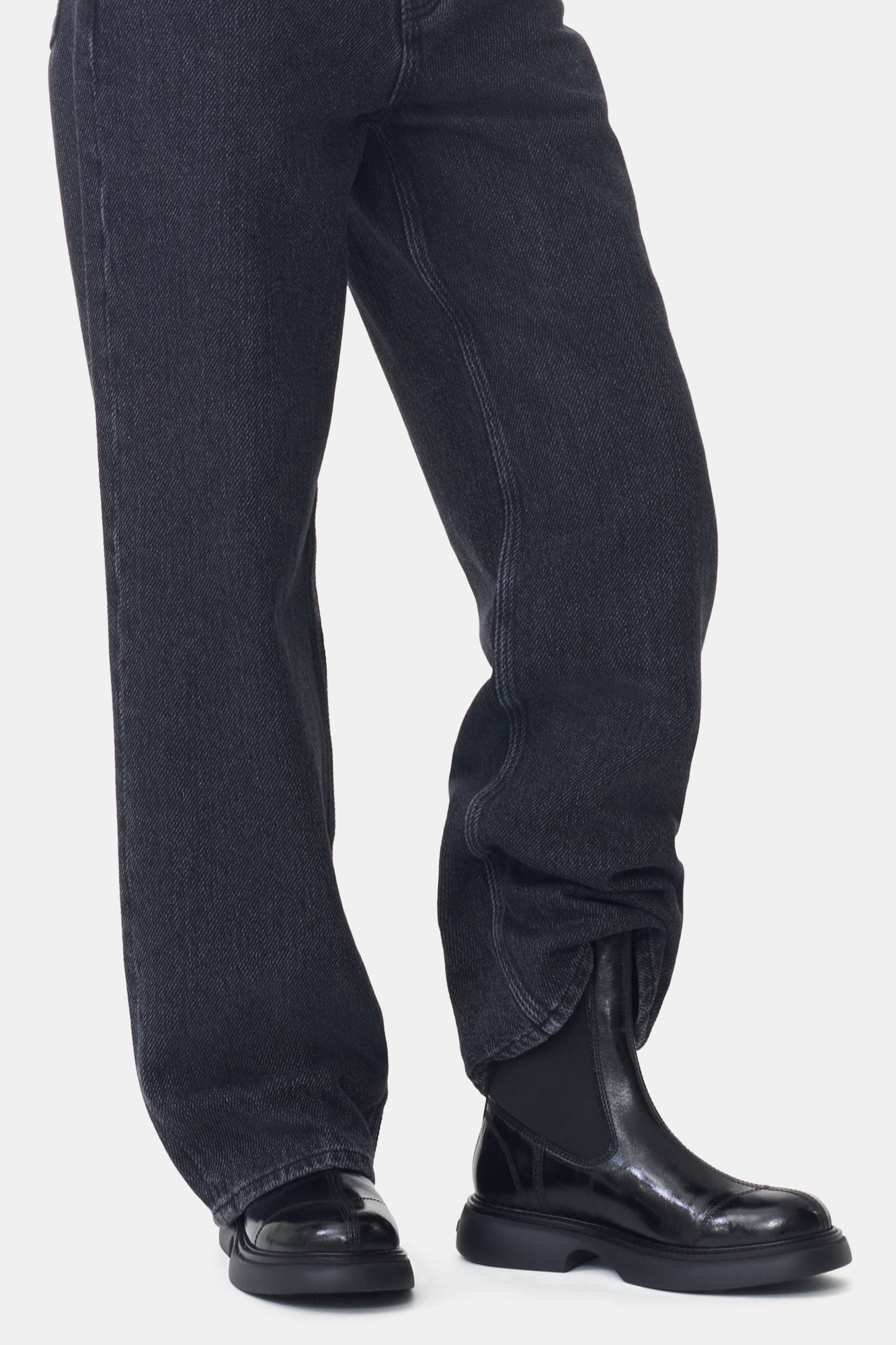 Everyday Mid Chelsea Boots Tonal Naplack | Black/Black