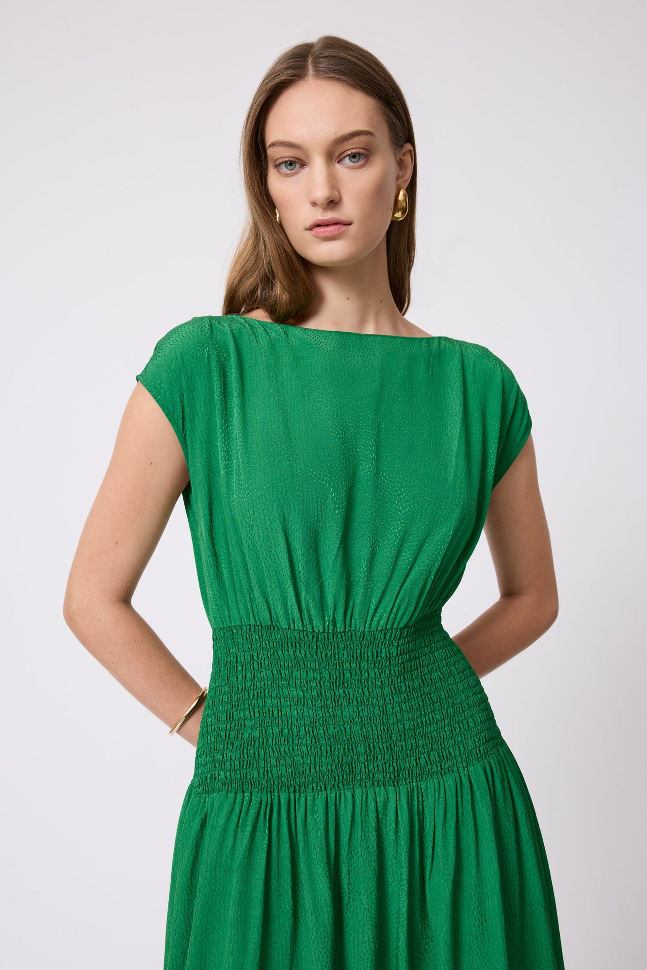 Starburst Crepe Smocked Dress | Green