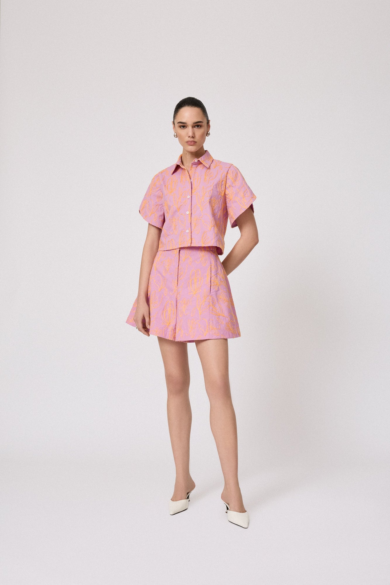 Thread Embroidered Canvas Short | Orchid