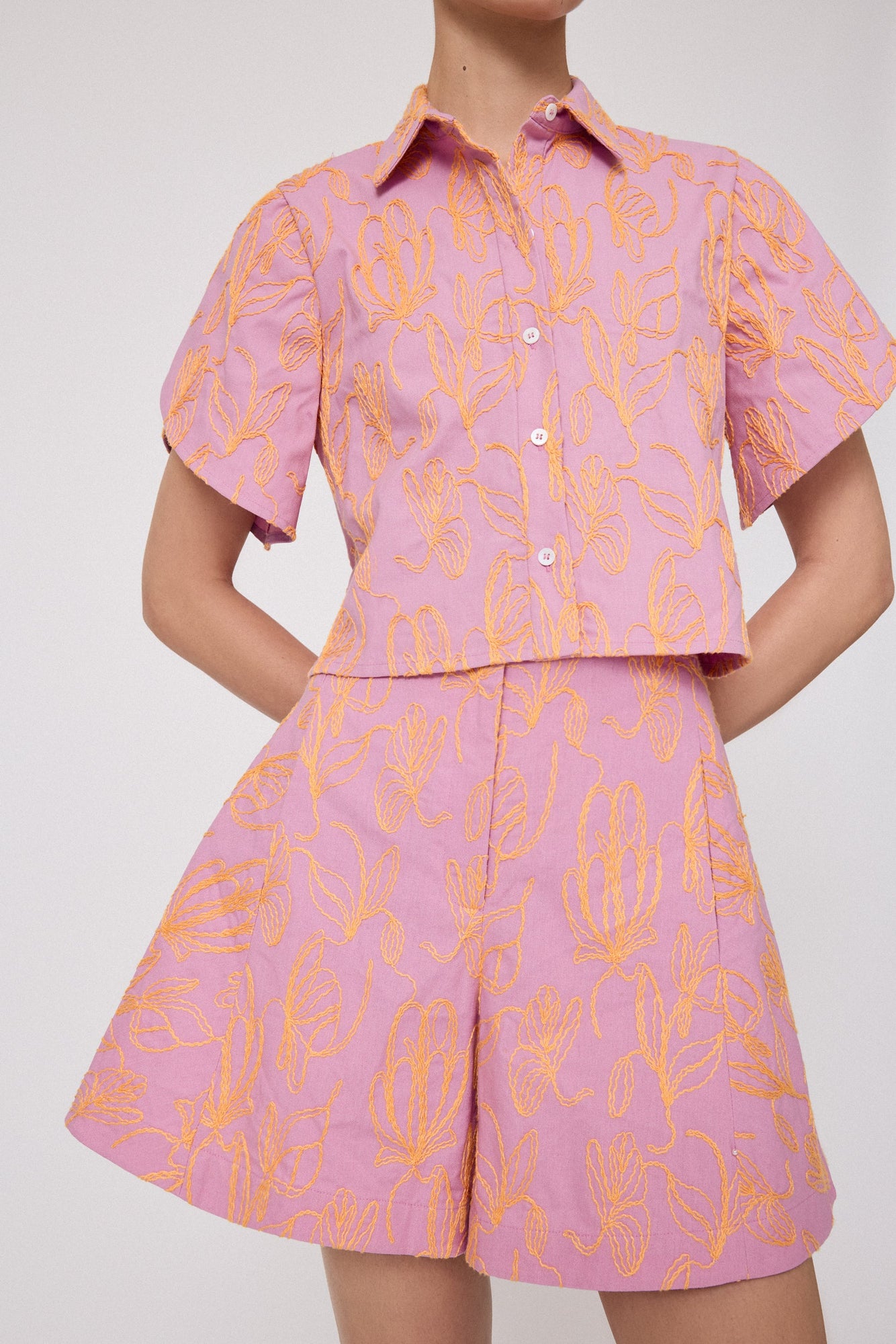 Thread Embroidered Canvas Short | Orchid