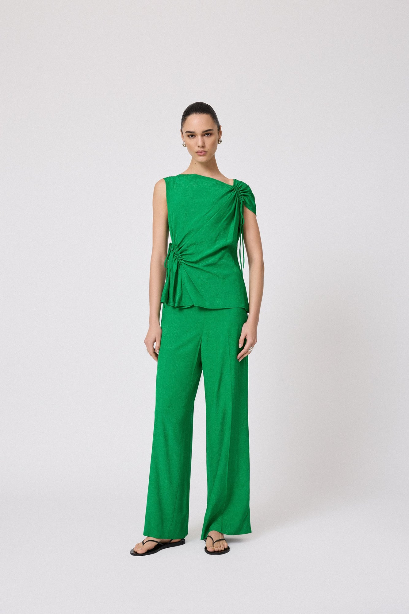 Starburst Crepe Sara Pant | Green