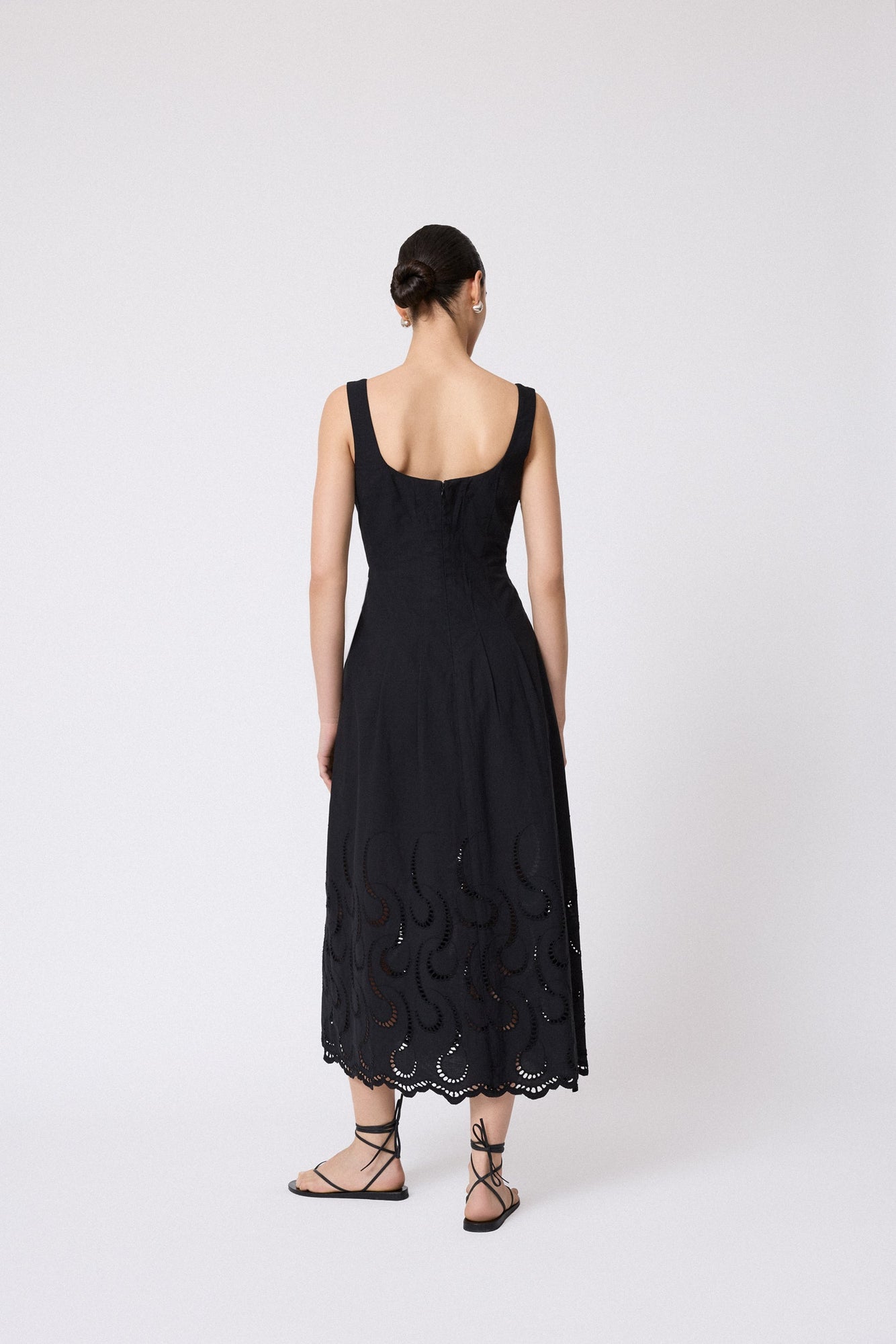 Wave Eyelet Midi Dress | Black
