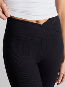 Year of Ours | Ribbed Veronica Capri | Black