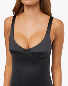 Scoop Underwire One Piece | Black