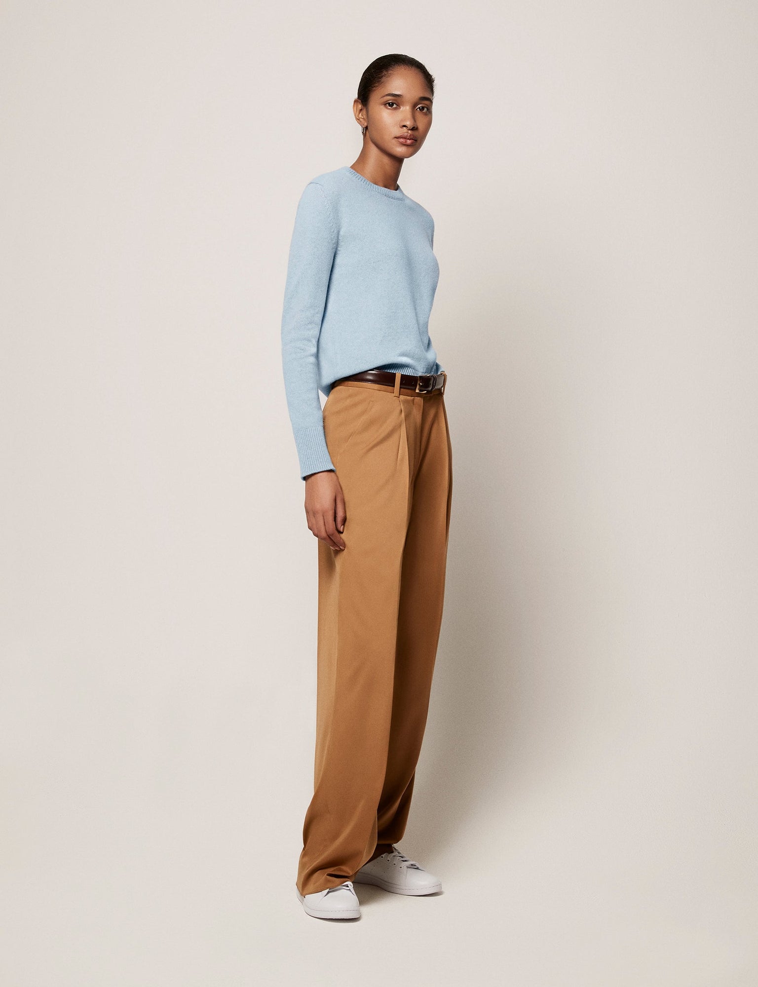 Another Tomorrow Classic Cashmere Crewneck in Light Blue – Cashmere Women's Knitwear