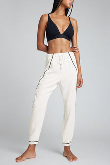 Supreme Jogger Pant | Ivory