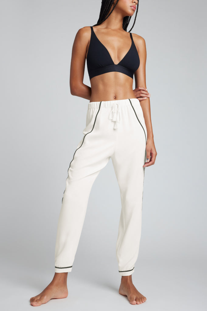 Supreme Jogger Pant | Ivory