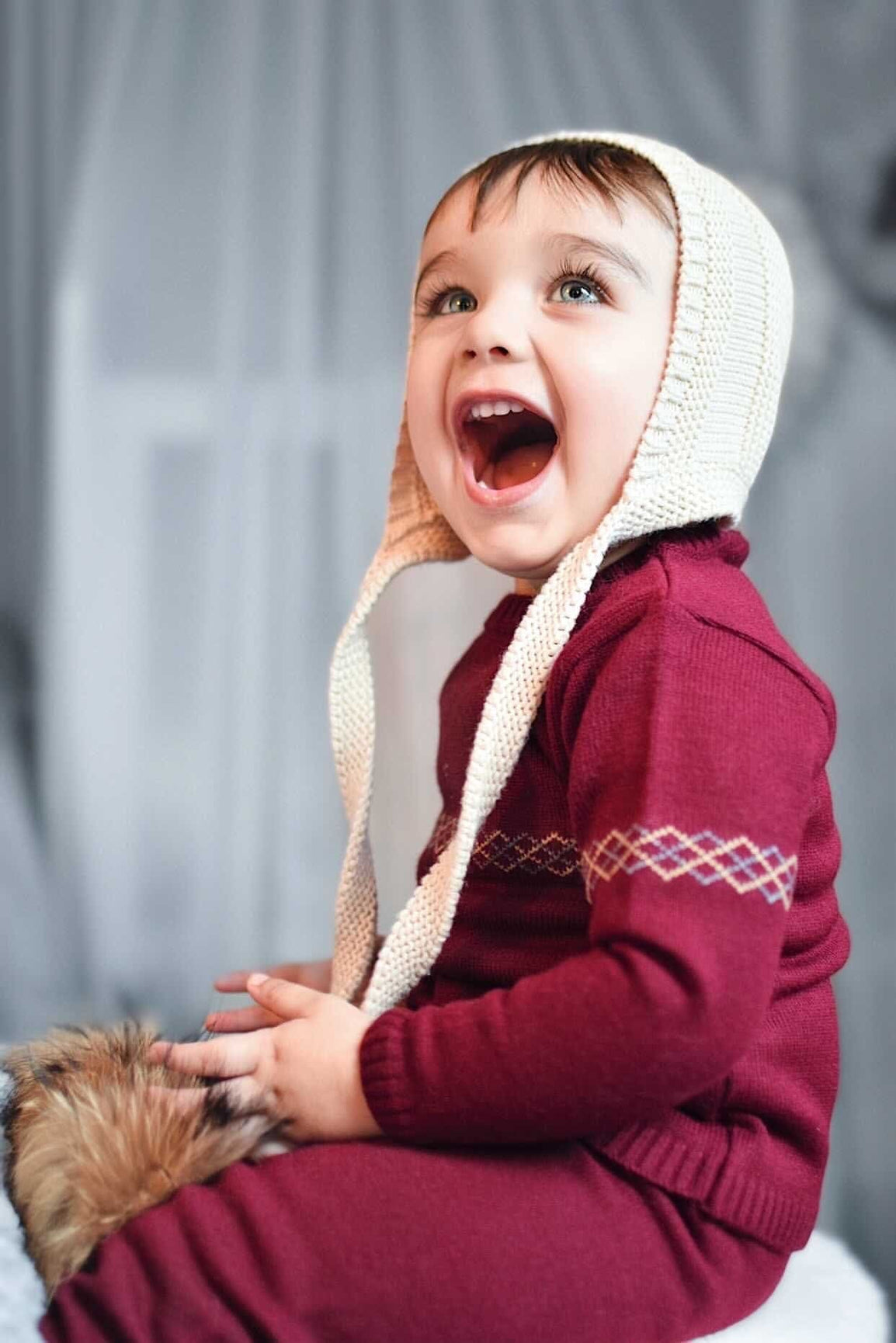 Unisex | Pasha Three Pom Hat Natural Poms | Beige