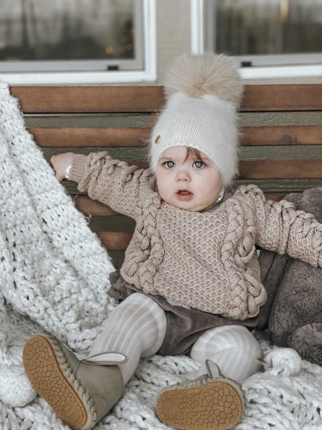 Unisex | Vanya Beige Cashmere Kids' Fox Fur Beanie Hat | Oatmeal