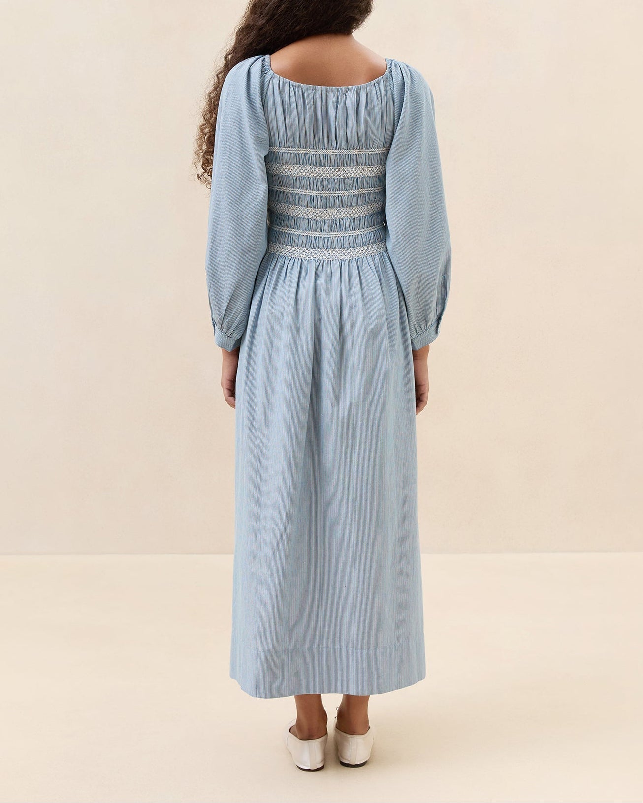 Color: Blue/Cream Stripe