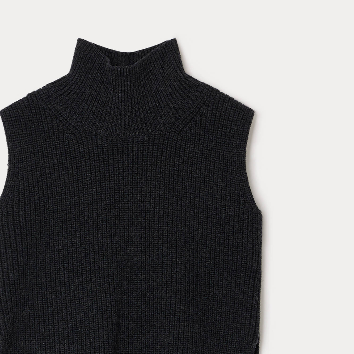 Girl | Bouchra Sweater Vest | Medium Heathered Gray