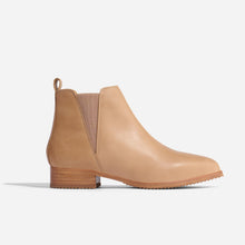 Womens | Eva Everyday Chelsea Boot | Almond