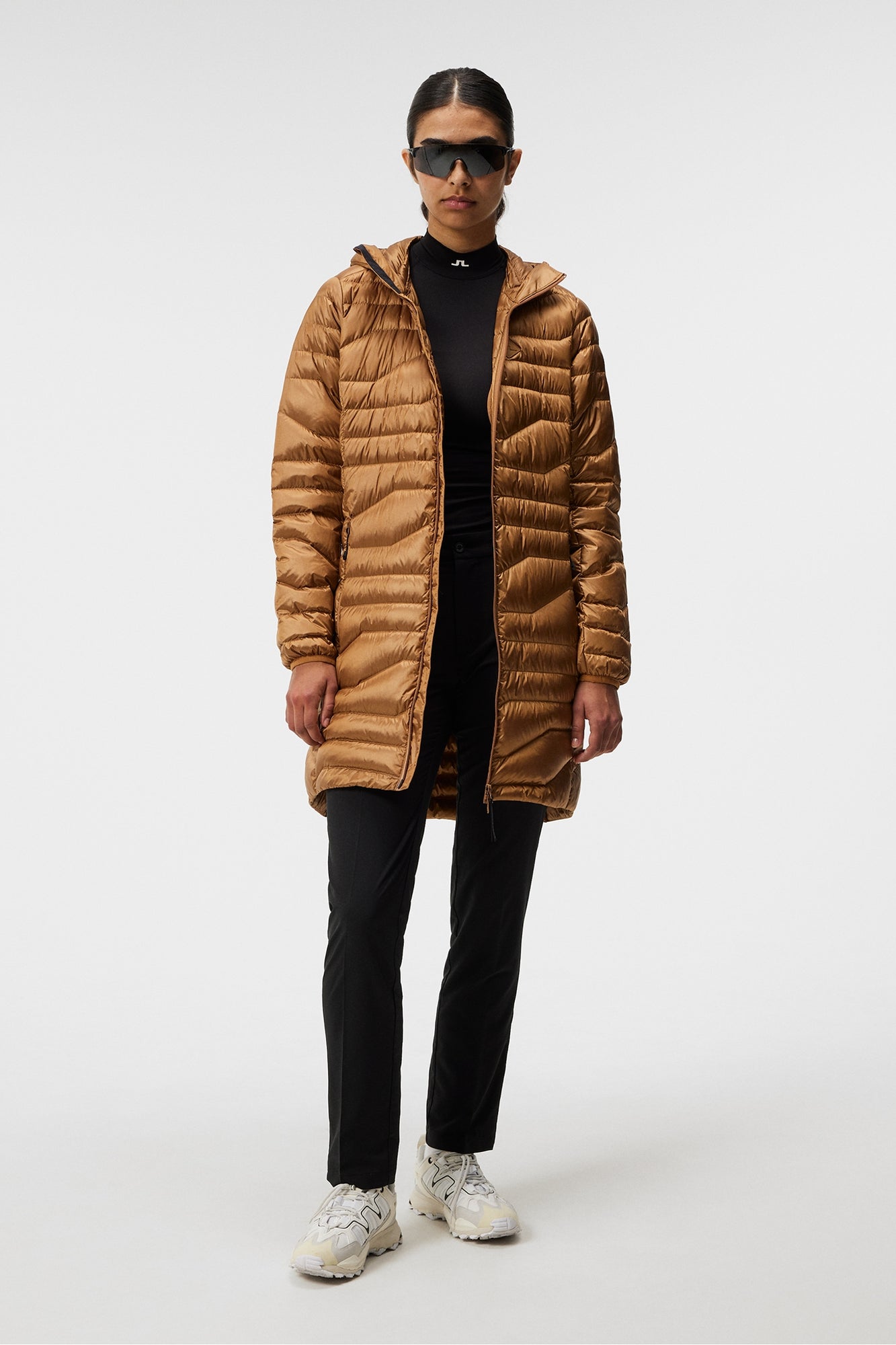 Women | Cliff Light Down Parka | Chipmunk