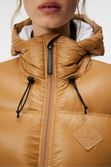 Women | Creekside Down Jacket | Chipmunk