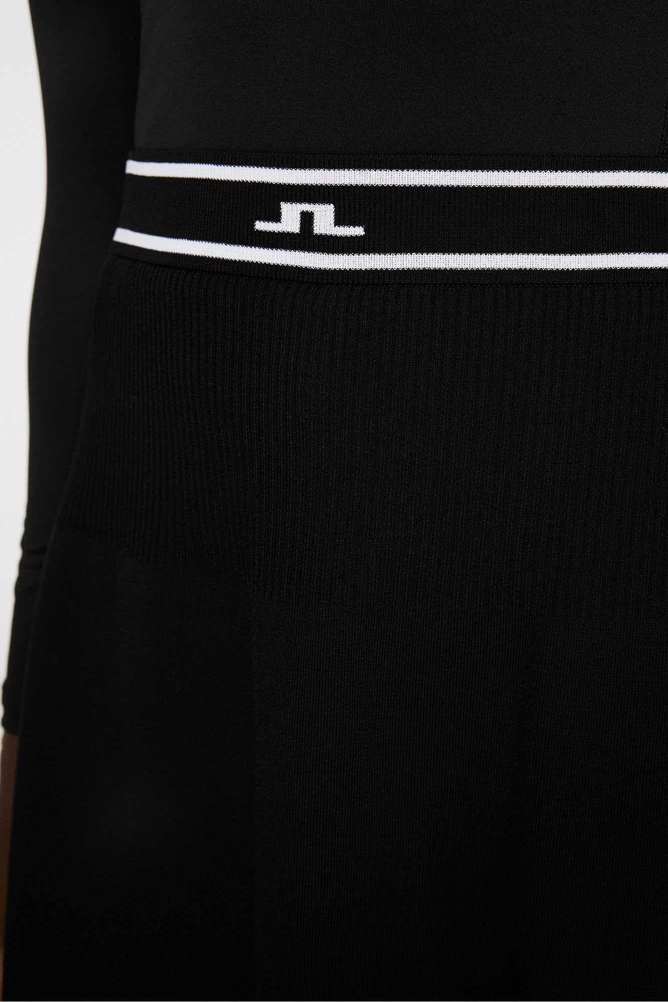 Women | Emma Knitted Skirt | Black