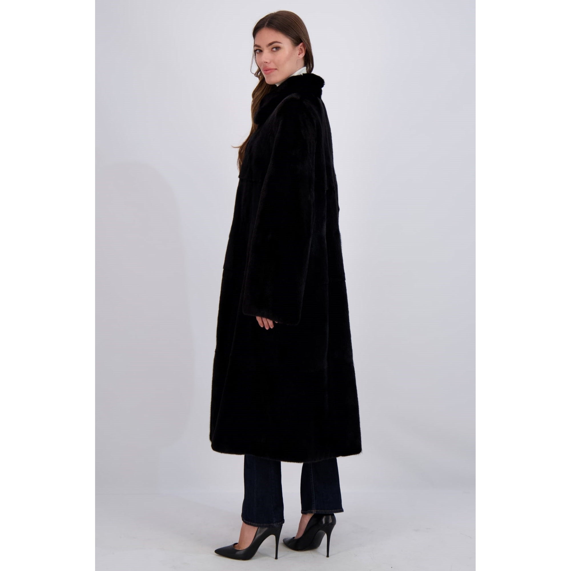 Women | Mink Coat | Blackglama