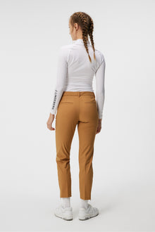 Women | Pia Pant | Chipmunk