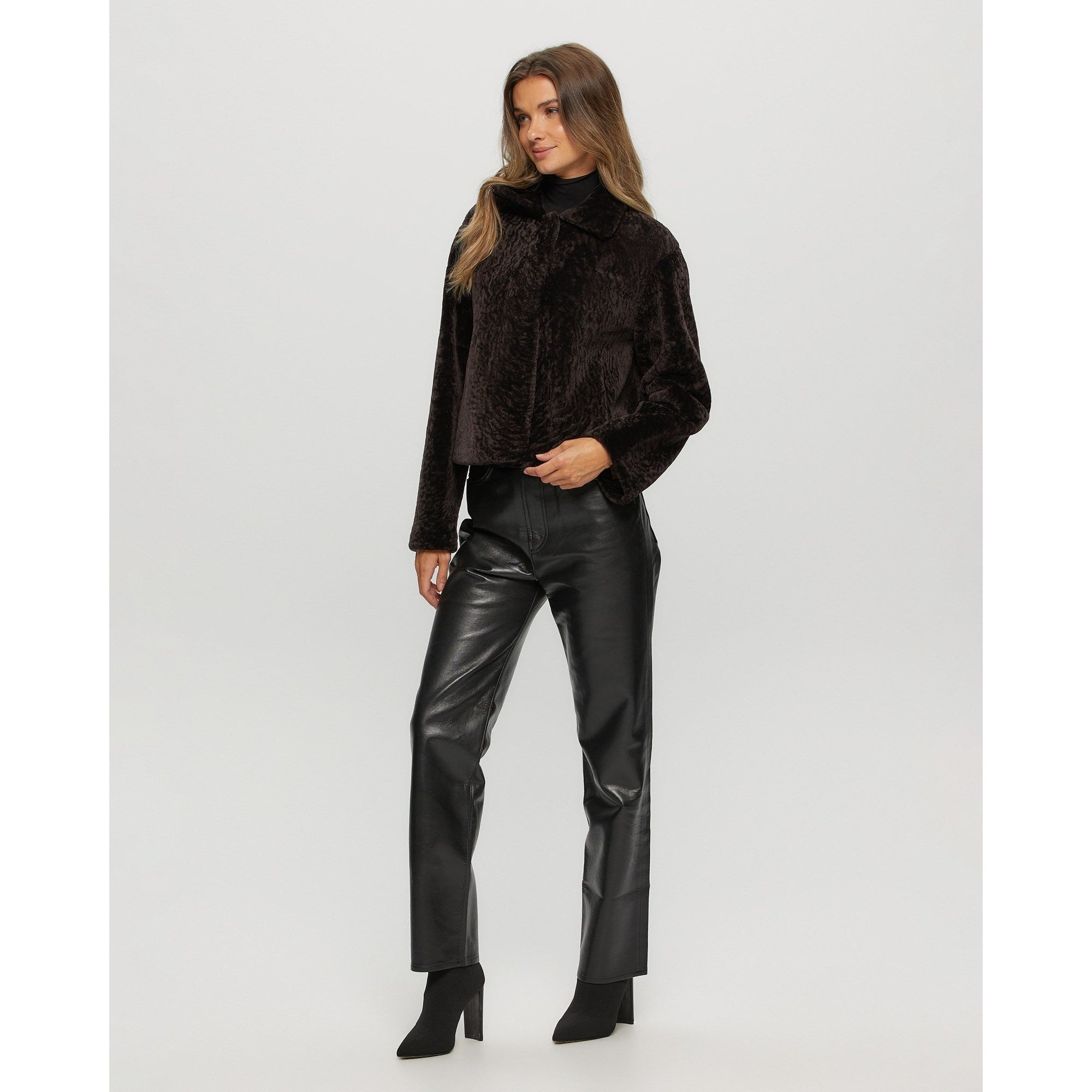 Women | Textured Shearling Lamb Jacket | Brown