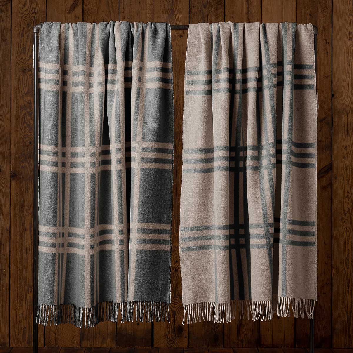 Boulder Throw | Light Grey/Light Taupe