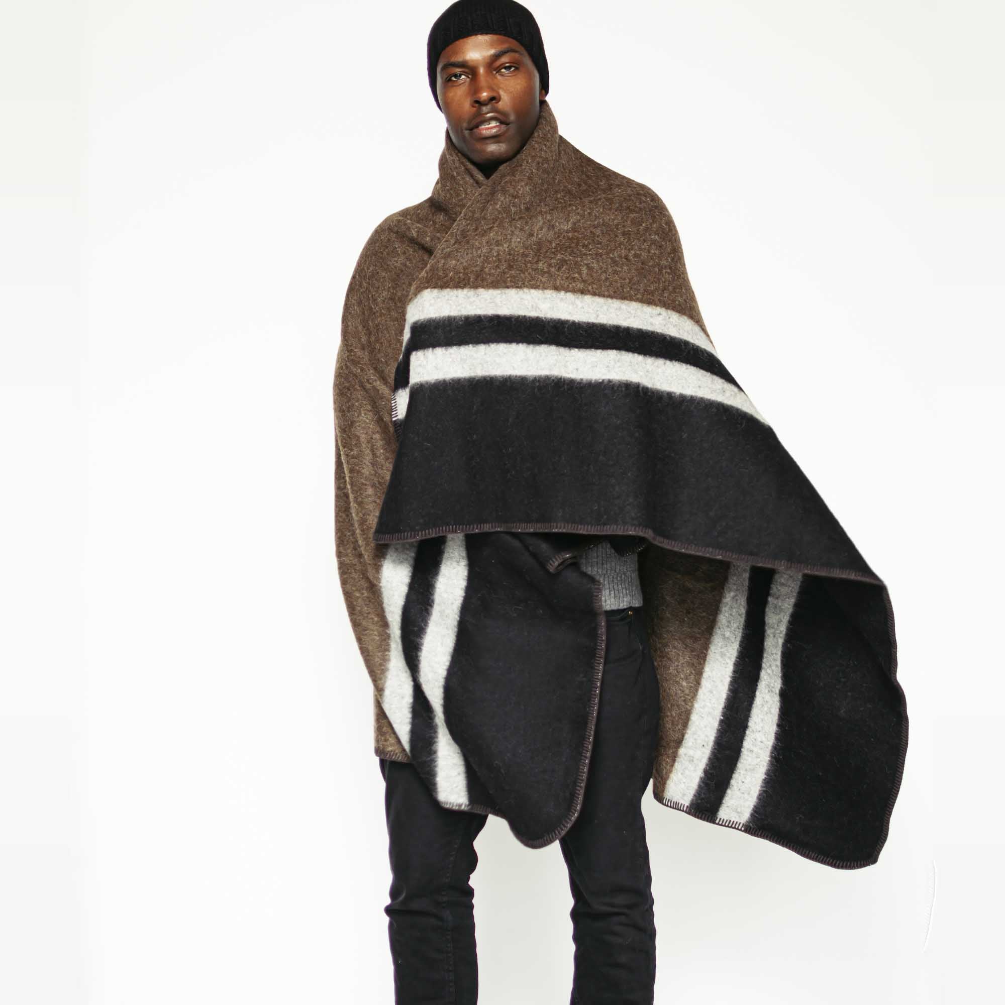 Aspen Cape | Chocolate/Black/Dark Grey
