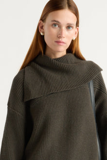 Kelsey | Ezra Organic Cotton-Wool Foldover-Collar Sweater in Size Small