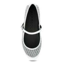Baylee Casual Flat | Silver Mesh Fabric