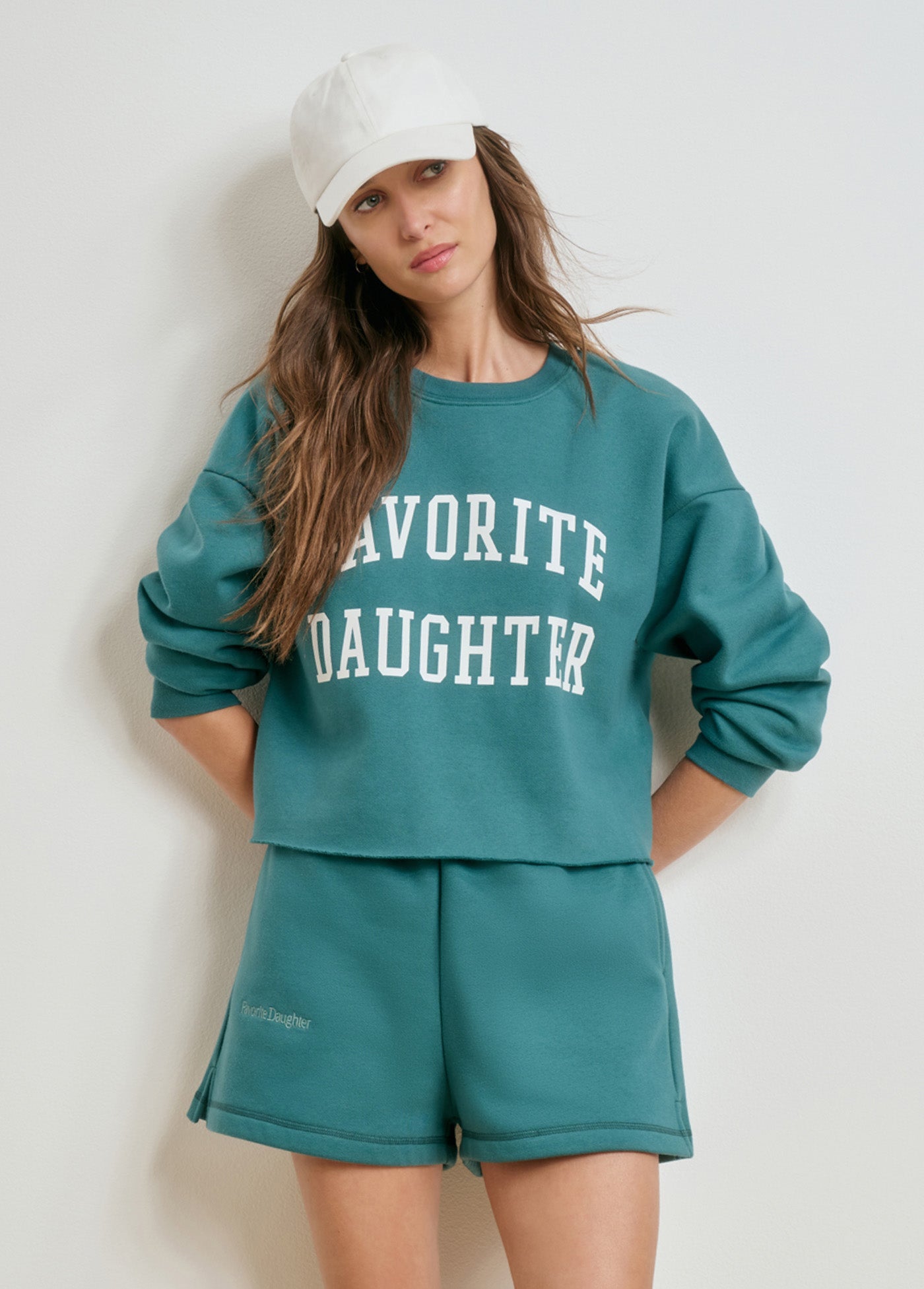 THE CROPPED COLLEGIATE SWEATSHIRT