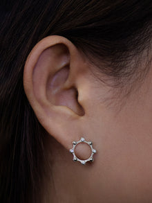 Jac+Jo Cog Open Circle Studs | 925 Rhodium Plated Sterling Silver