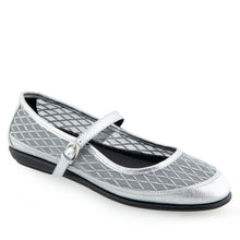 Baylee Casual Flat | Silver Mesh Fabric