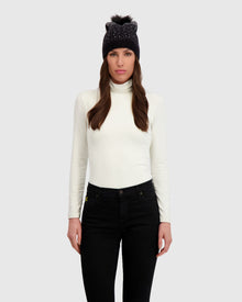 Knit Beanie Hat With Fur-Free Fox (Faux Fur) Pompom | Black/Black