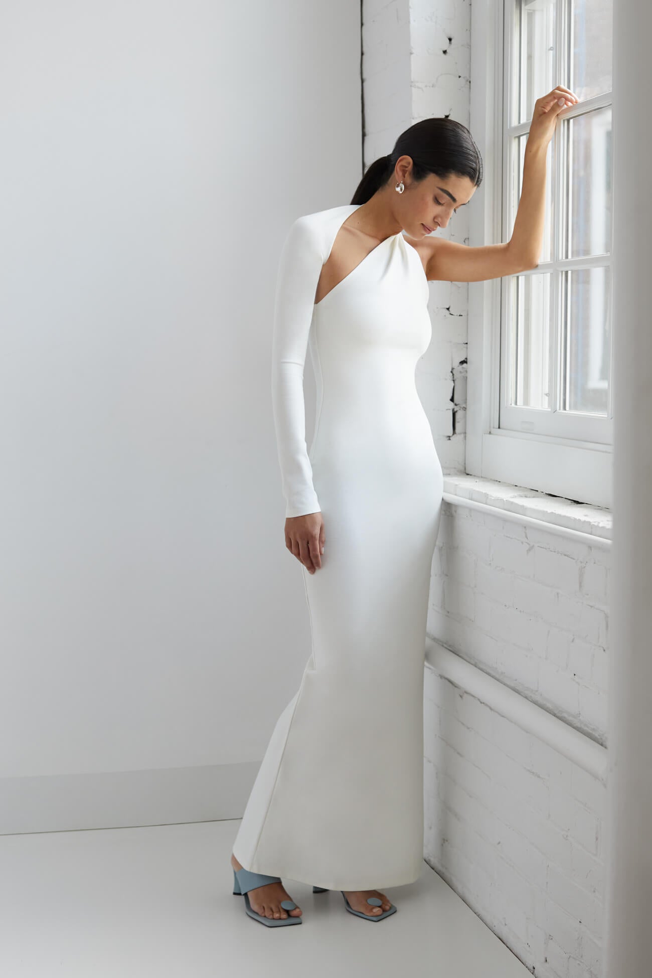 Manhattan One Shoulder Gown | Off White