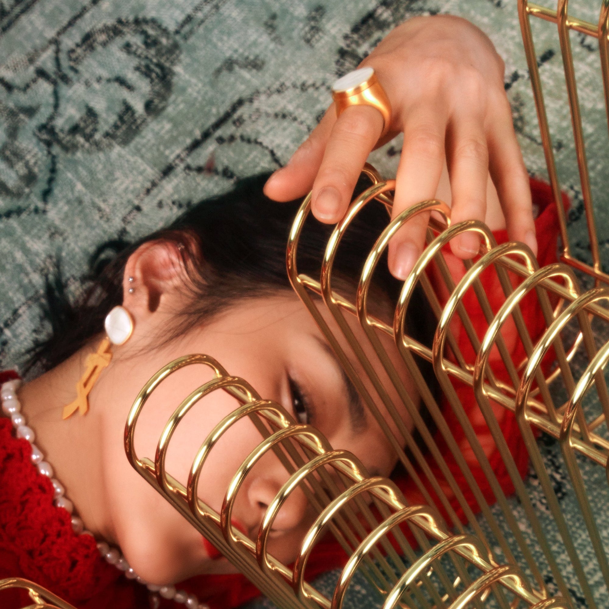 Capsule Ring | 18K Gold Plated | Mother of Pearl