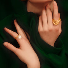 Nova Ring | 18K Gold Plated | Freshwater Pearls